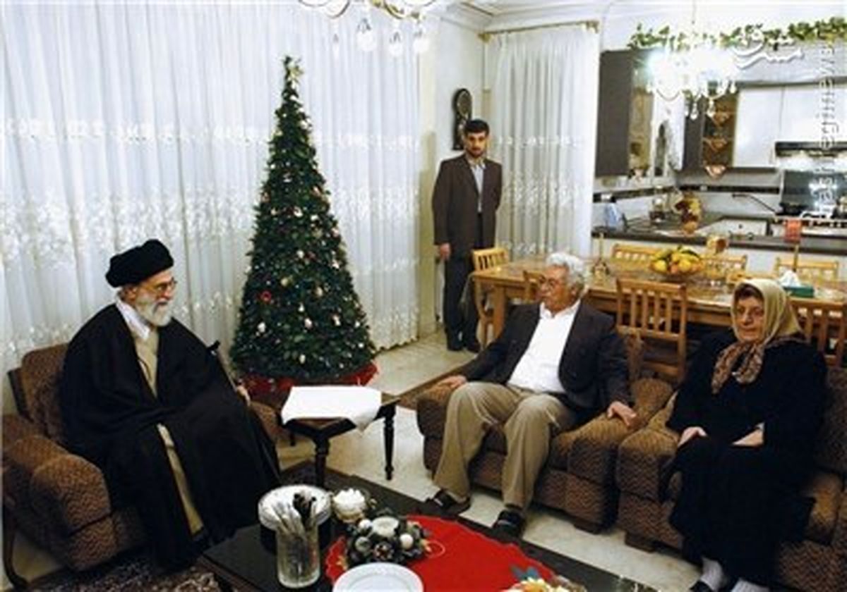 شوخی رهبر انقلاب با خانواده شهید ارمنی+عکس