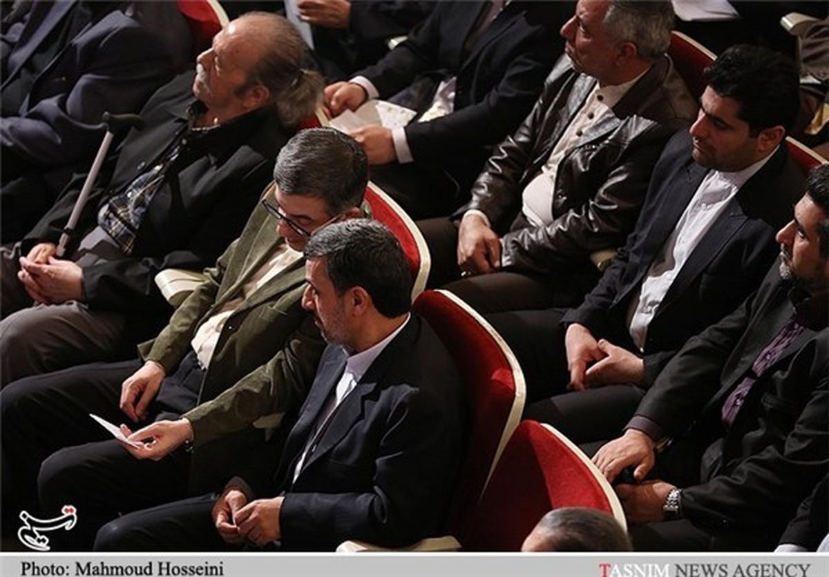 رنگ انتخاباتی یاران احمدی نژاد/ عکس