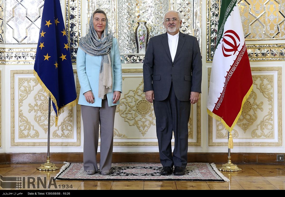 عکس: پوشش خانم موگرینی در تهران