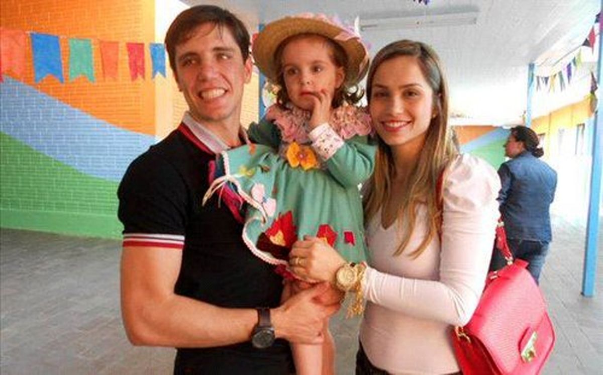 ستاره‌سابق‌استقلال‌در‌کنار‌همسر‌و‌فرزندش‌/‌عکس