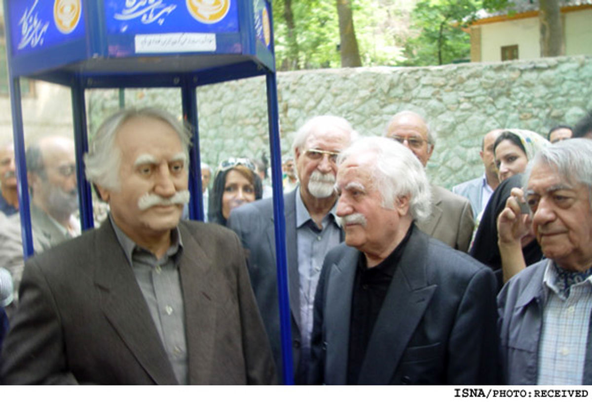 رونمایی از تندیس استاد فرشچیان+عکس