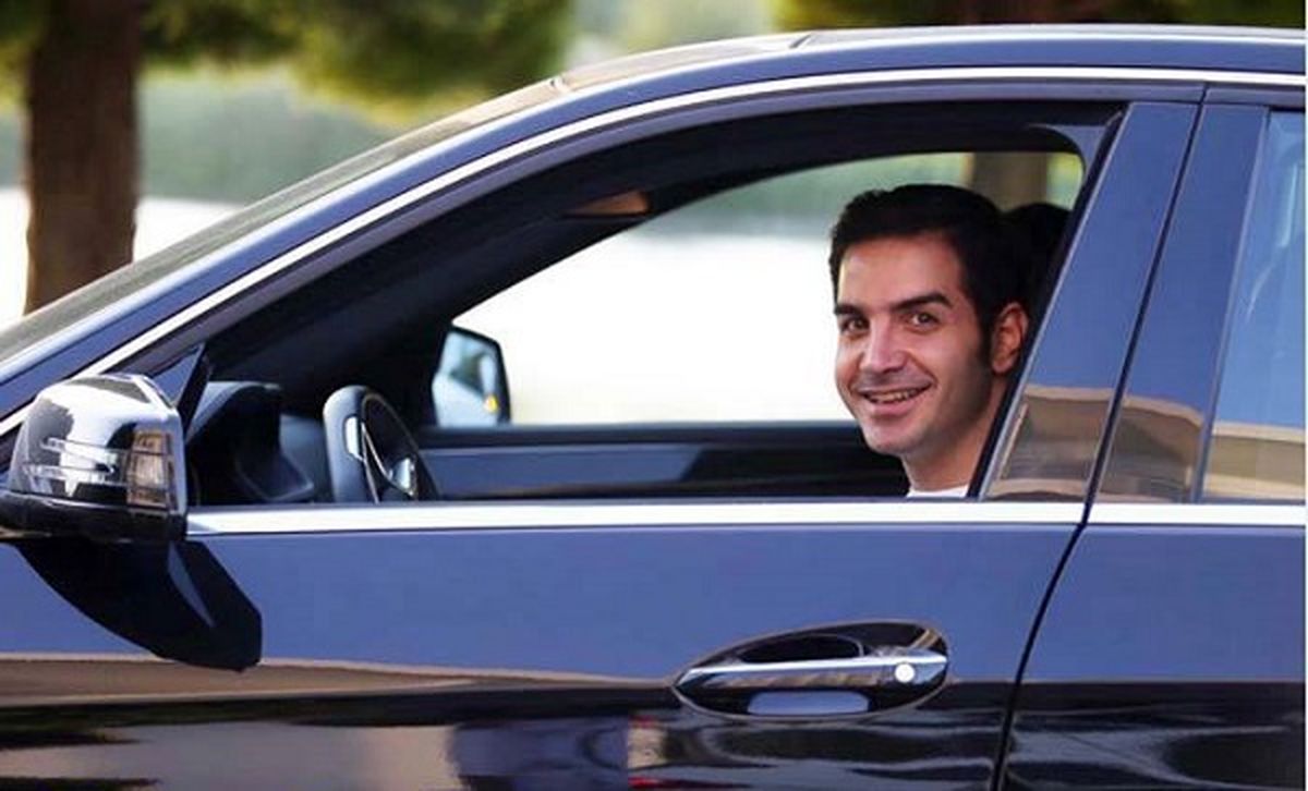 عکس: خودروی لوکس خواننده ایرانی