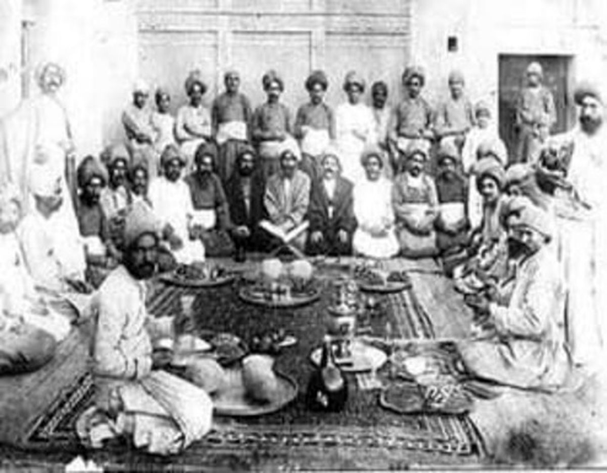 دورهمی متفاوت مردان قاجاری در شب یلدا +عکس