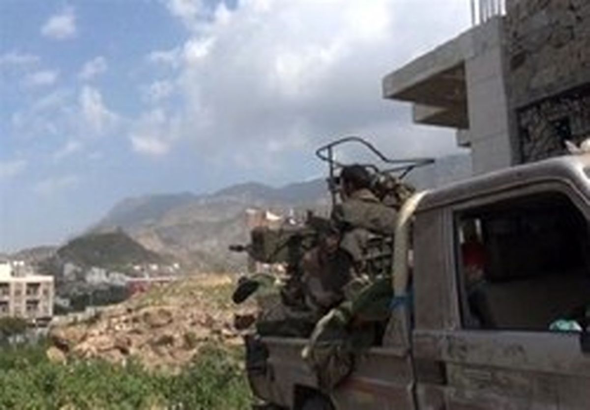 شلیک موشک بالستیک به پادگان سعودی