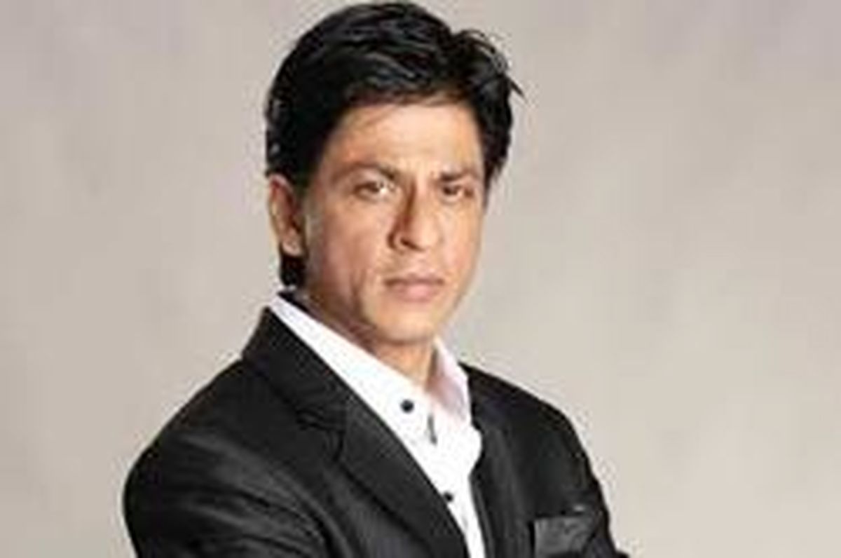 کمک مالی شاهرخ خان به بوکسور طلایی هند