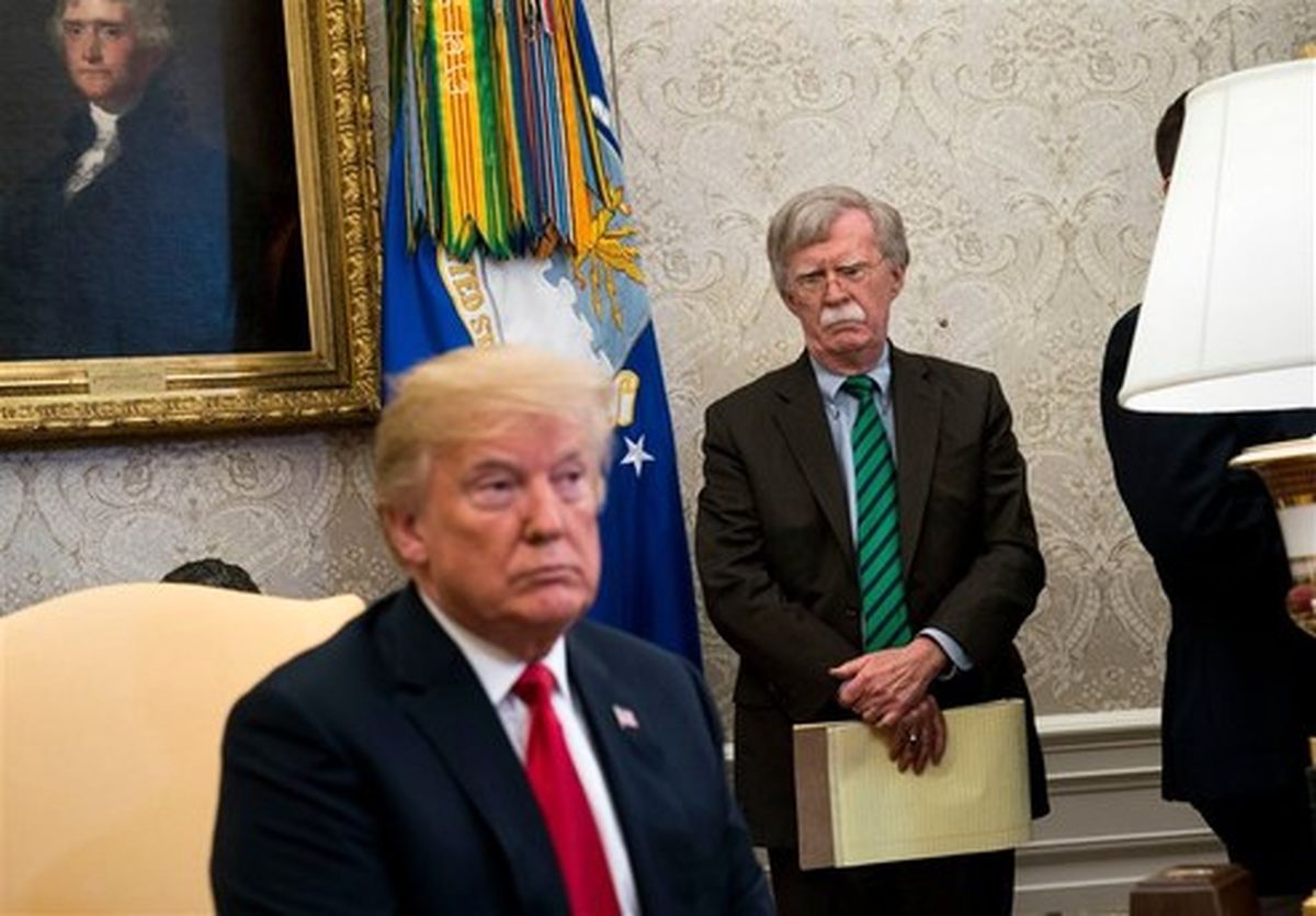 نامه کوتاه خشم‌آلود استعفای بولتون به ترامپ +عکس