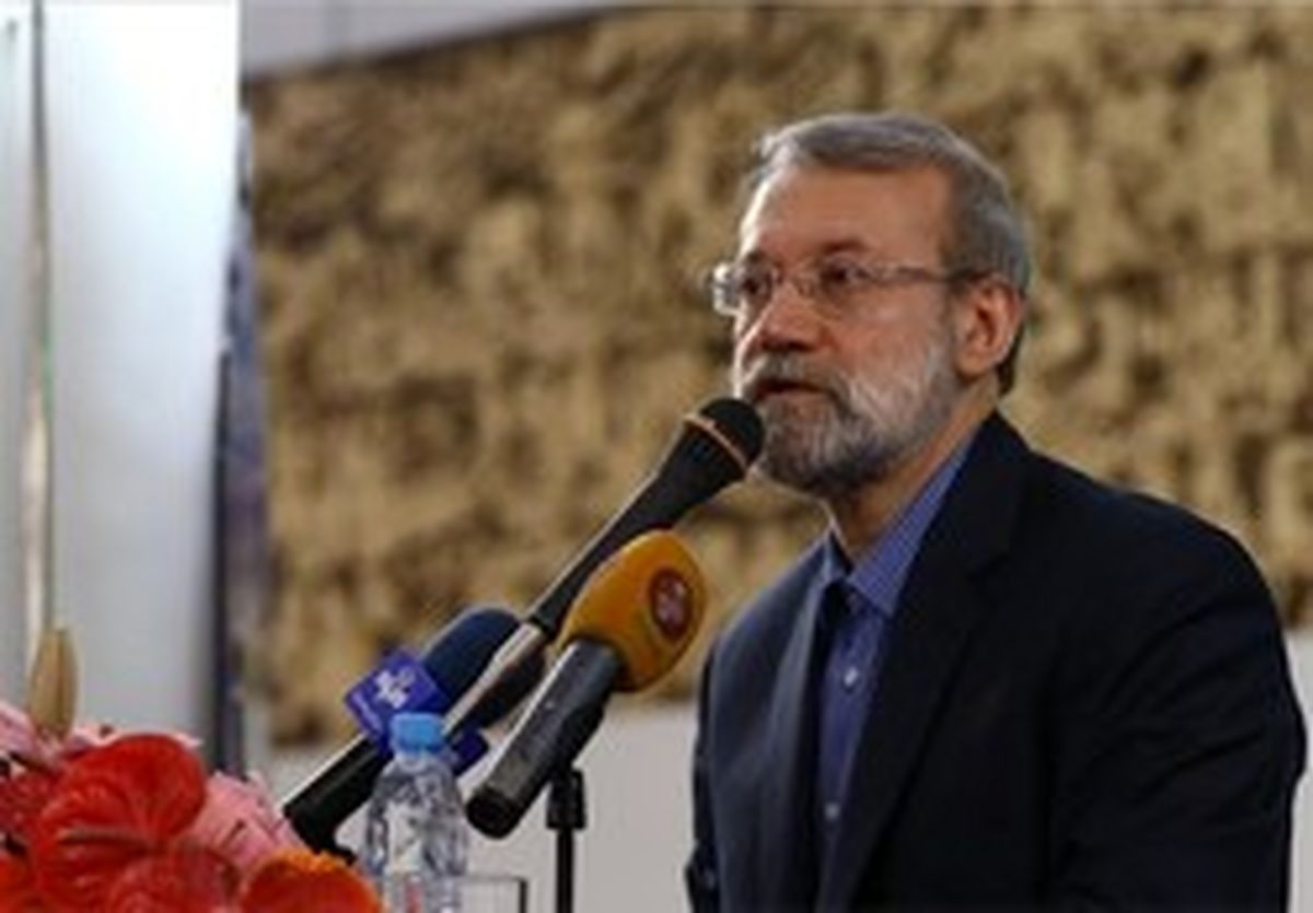 انتقاد لاریجانی از کیفیت پایین خودروهای داخلی