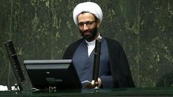 بررسی اتفاقات مدرسه ای در اصفهان با حضور وزیر آموزش و پرورش