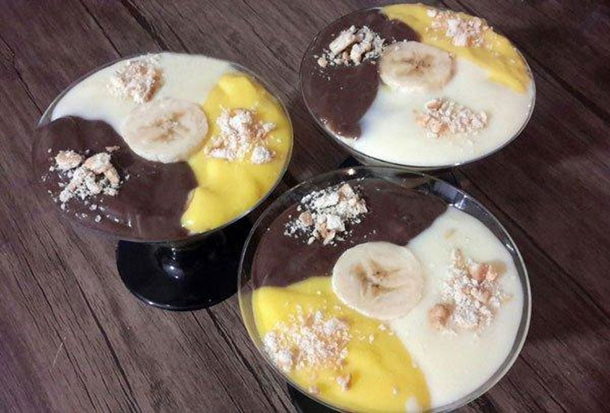 فرنی سه رنگ یک دسر خوشمزه برای سفره افطار