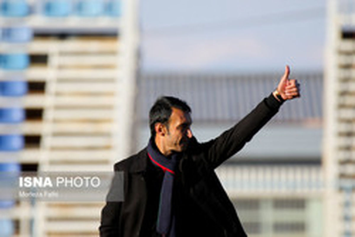 عنایتی در مشکی‌پوشان ماندگار شد