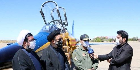 نخستین هواپیمای بمب افکن کوثر در پایگاه شهید فکوری به زمین نشست