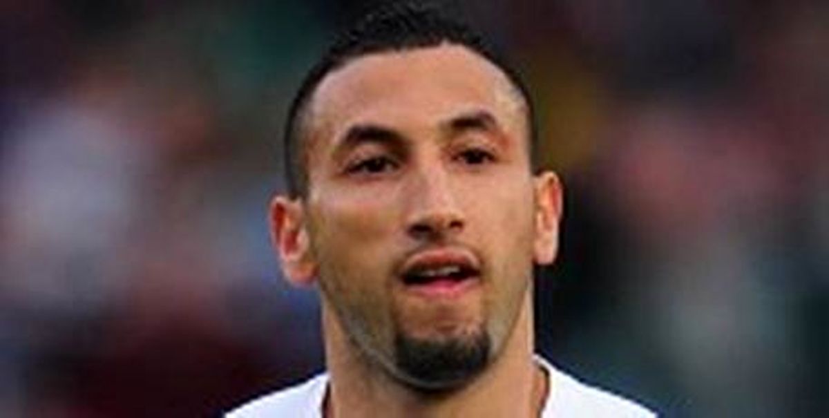 بازداشت یک فوتبالیست به جرم دو زنه بودن