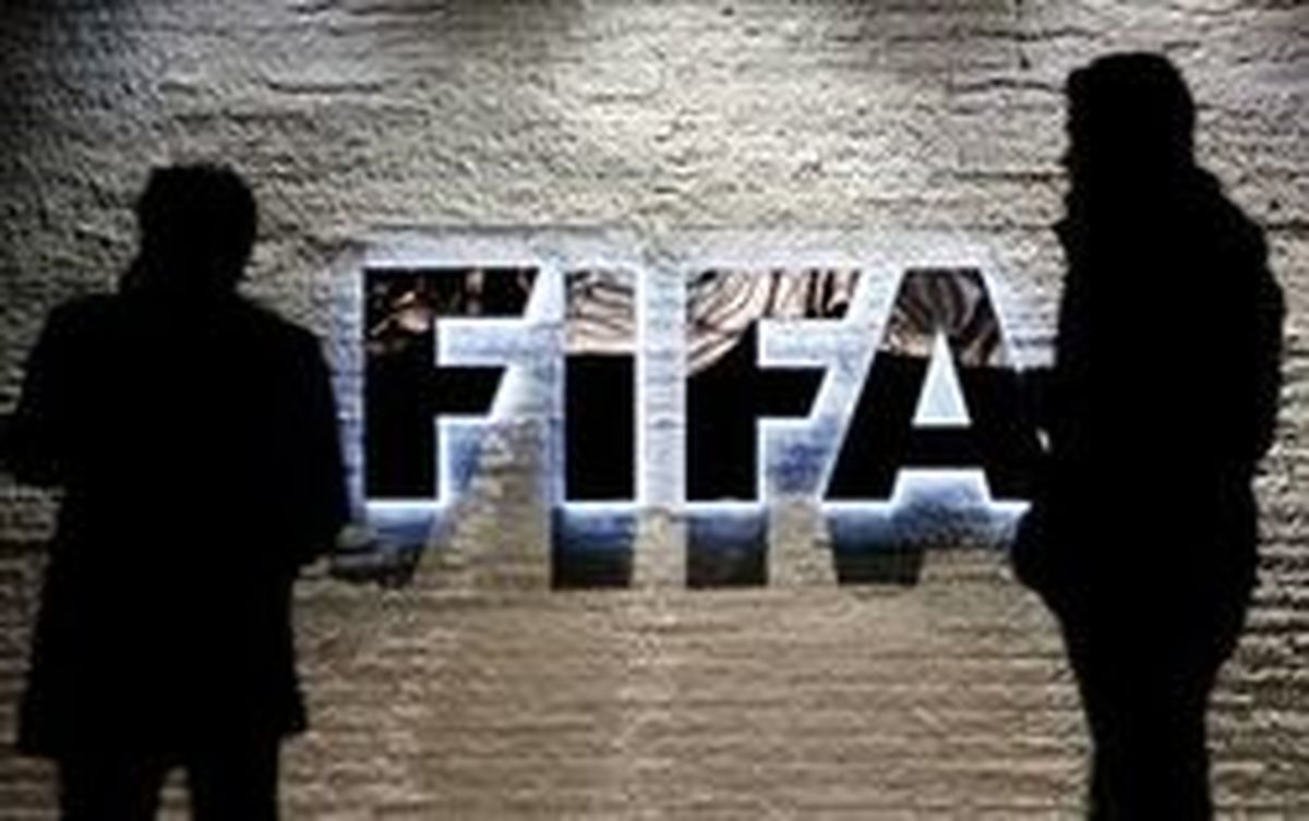 دیدار متهم اقتصادی به عنوان نماینده ایران با رئیس ‌فیفا