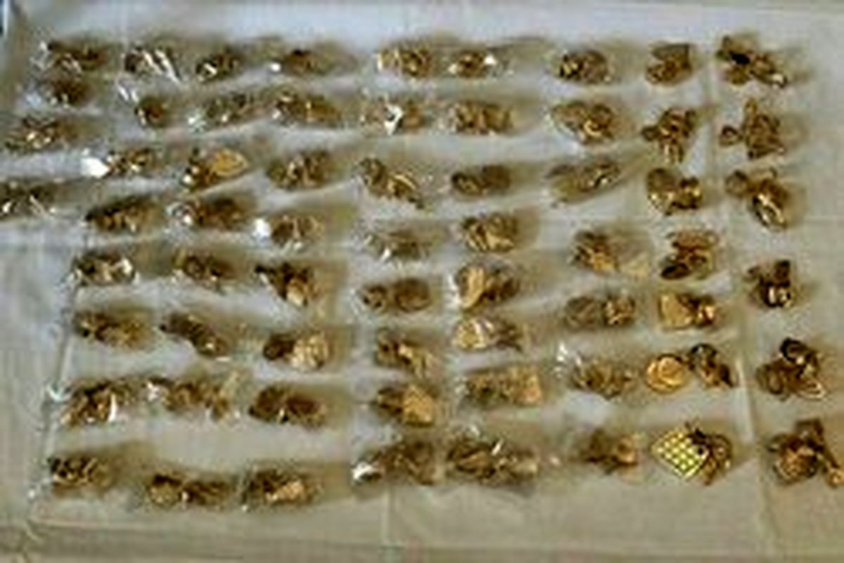 کشف دو محموله طلای قاچاق از مسافران ترکیه +عکس