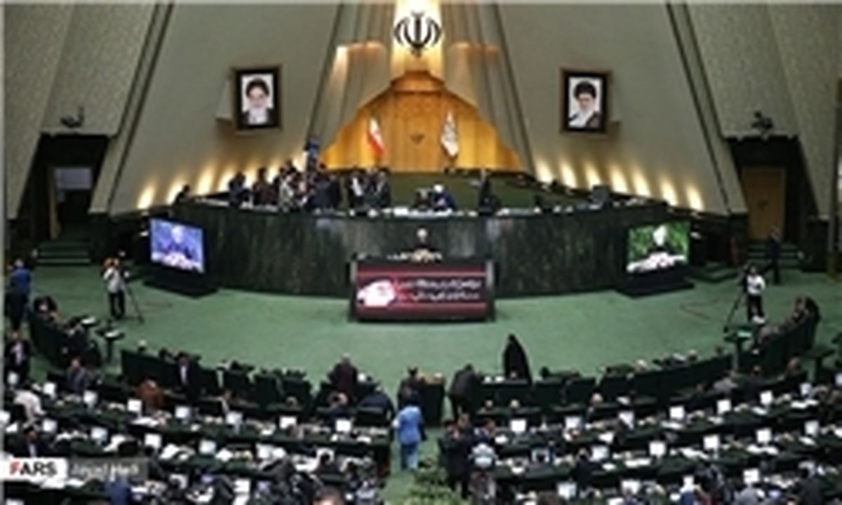 تذکر ۵۲ نفر از نمایندگان به رئیس‌جمهور