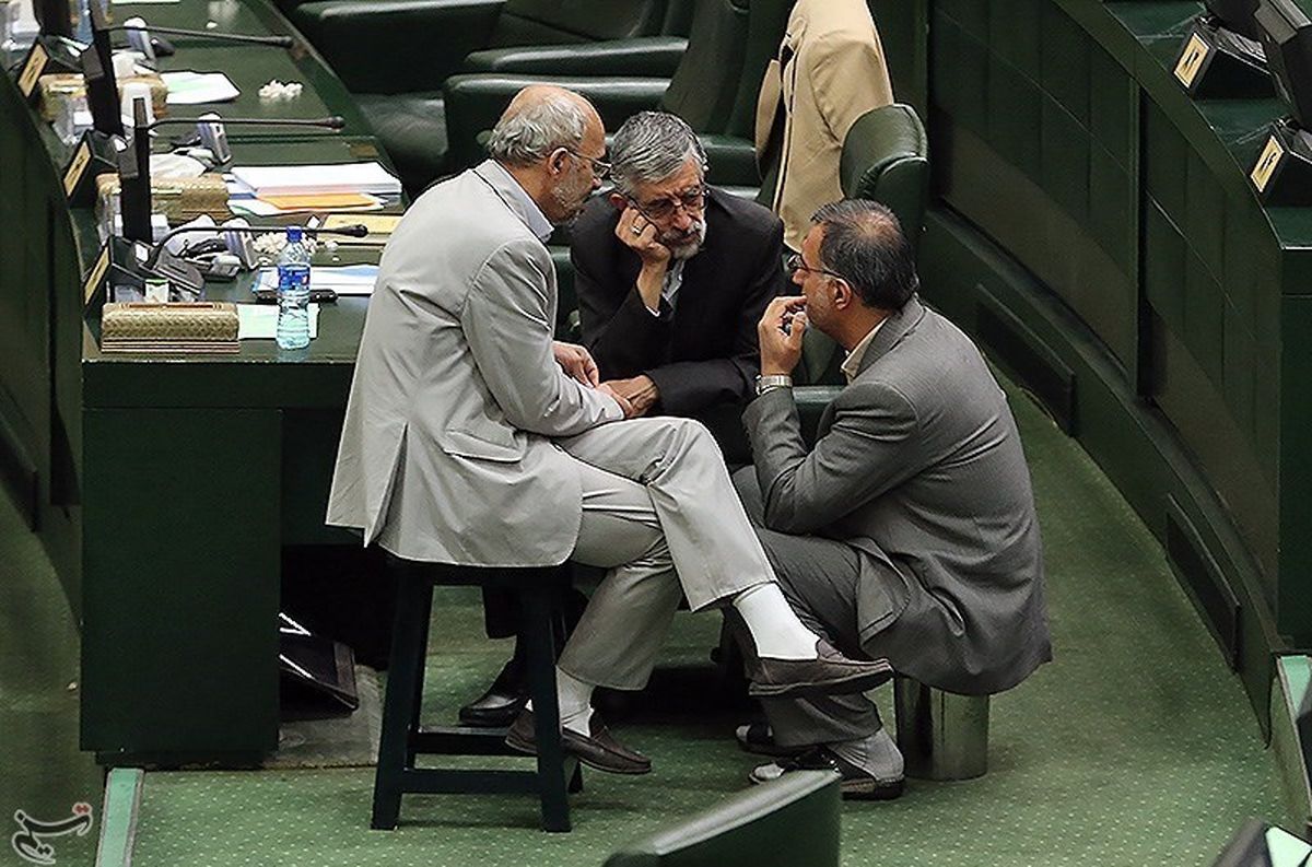 صندلی‌های جدید در مجلس/عکس