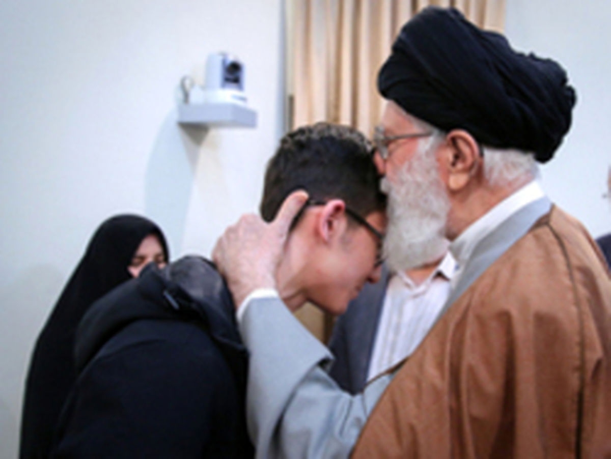 گفت‌وگوی خواندنی رهبر انقلاب با آرین غلامی