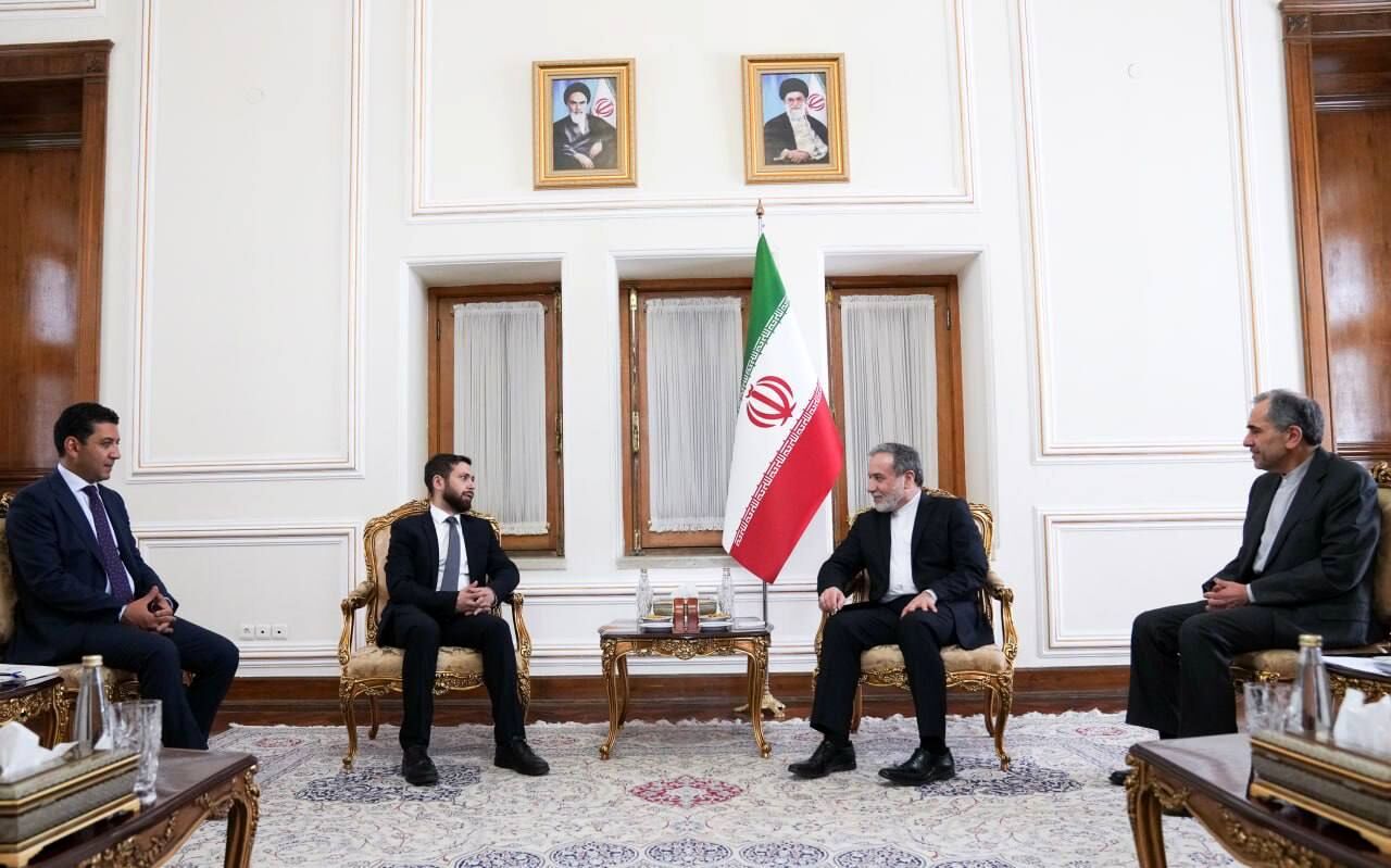 دیدار دیپلمات ارمنستانی با عراقچی