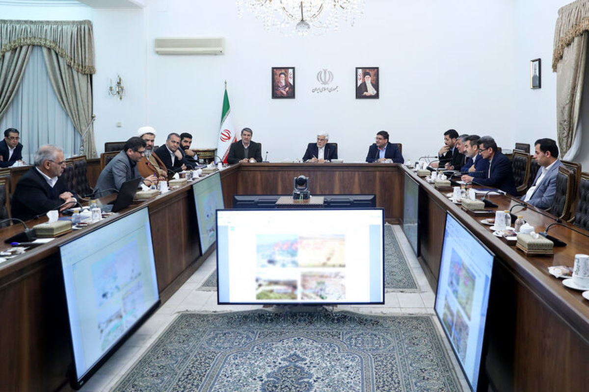 عارف: برای رفع بیکاری، به سراغ تربیت تکنسینهای ماهر بروید