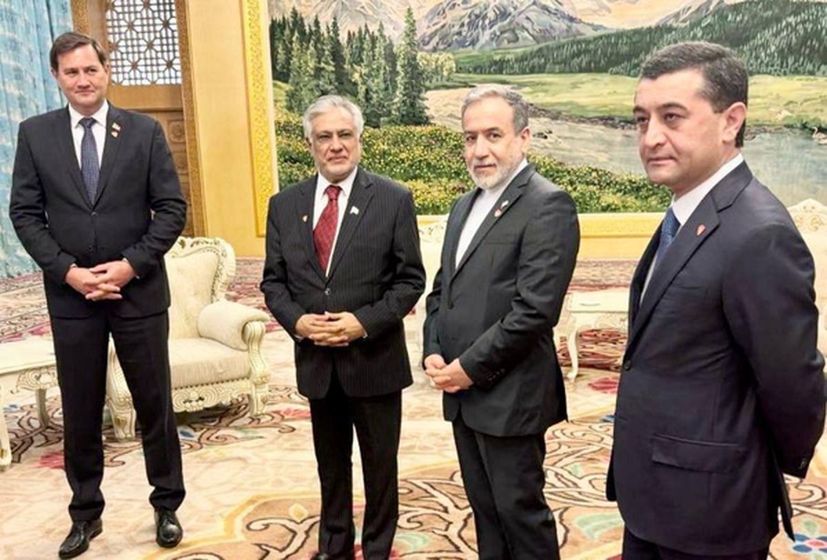 عراقچی به مالزی دعوت شد / رایزنی عراقچی با همتای هندی و پاکستانی