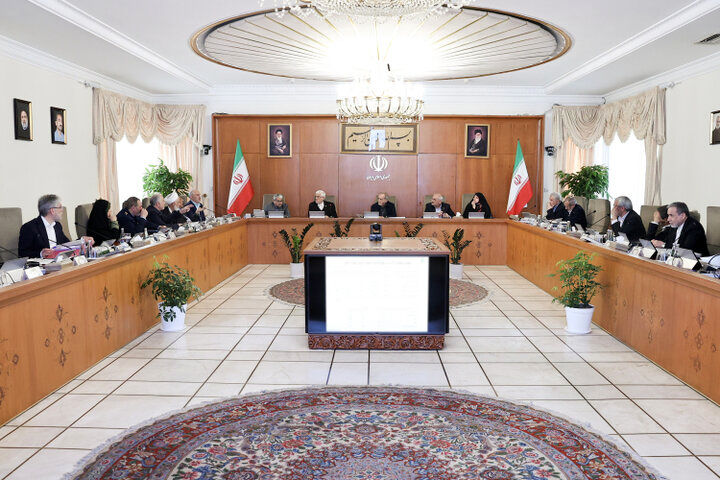 تشریح آخرین وضعیت تامین دارو و تجهیزات پزشکی در جلسه دولت