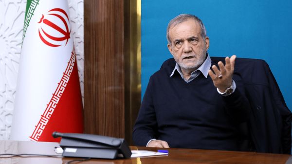 پزشکیان: روال غلط هزینه‌تراشی در نظام سلامت باید اصلاح شود