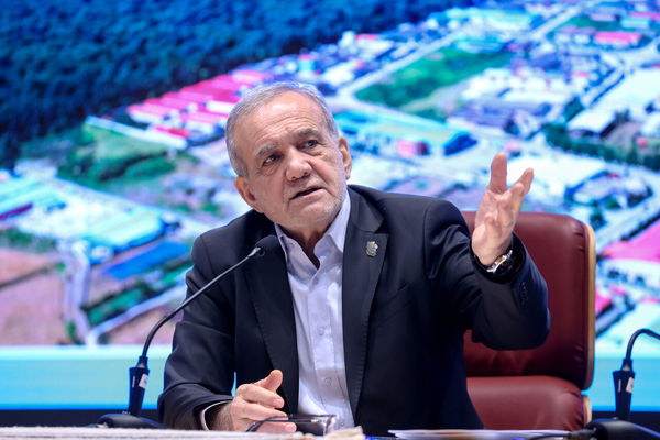 پزشکیان:اگرقدرت خود را باورکنیم برای حل مشکلات راه پیدا خواهیم کرد 