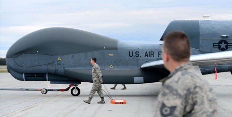 پرواز پهپادهای آمریکا  روی کشتی‌های روسیه