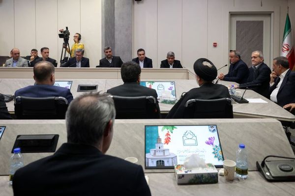 پزشکیان: مدیریت یعنی بدانیم چقدر باید خرج کنیم