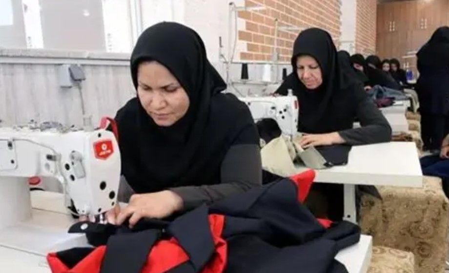 ثبت نام وام یارانه‌ای اشتغال مهر ۱۴۰۴ | فرصت طلایی برای زنان سرپرست خانوار 