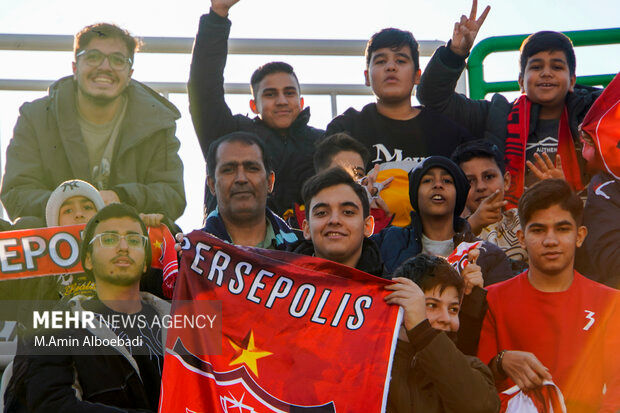 بلیت فروشی بازی پرسپولیس و تراکتور در سایت https://footballeticket.ir/