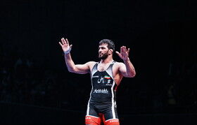 یزدانی یک به یک از رقبا می‌گذرد