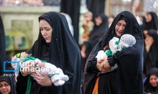تصاویر: آیین شیرخوارگان حسینی در حرم مطهر رضوی