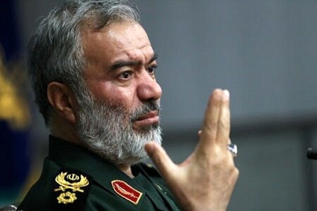 سردار فدوی: با ابزارهای مادی نمی توانستیم در مقابل دشمنان خبیث کاری از پیش ببریم