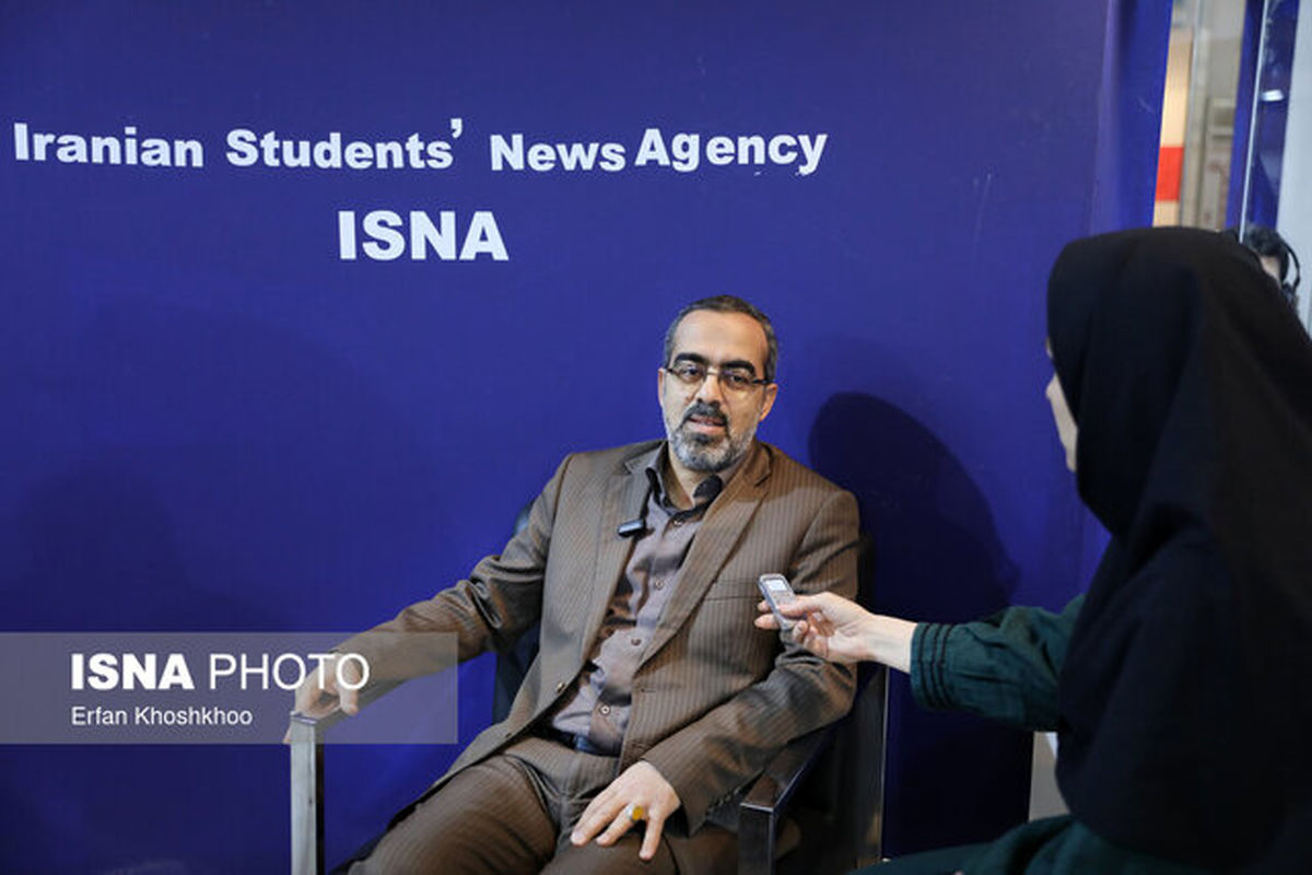 ایزدخواه: بنده خیلی دنبال لیست‌ها نیستم