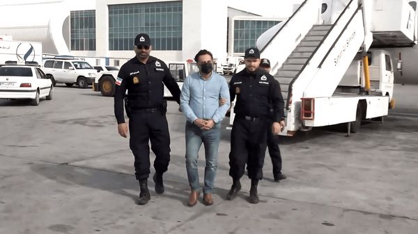 استرداد کلاهبردار ۲۰۰ میلیون دلاری به کشور