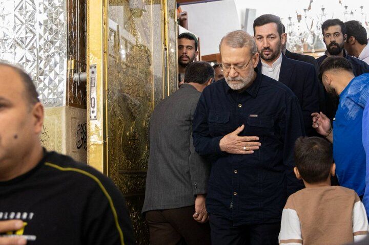 لاریجانی به حرم مطهر امام رضا (ع) رفت +عکس