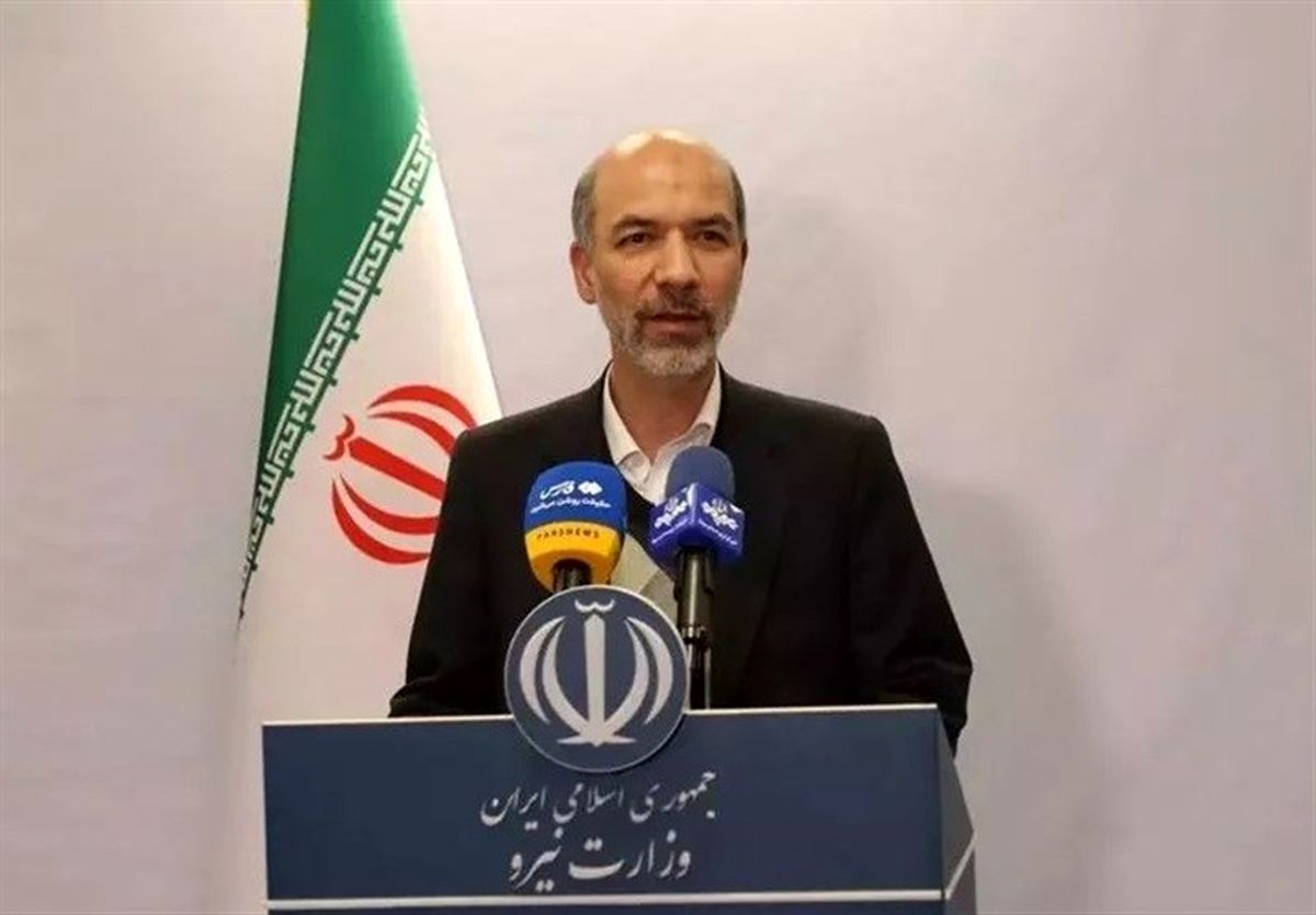 وزیر نیرو:  احقاق حق آبه ایران از هیرمند با قوت پیگیری میشود