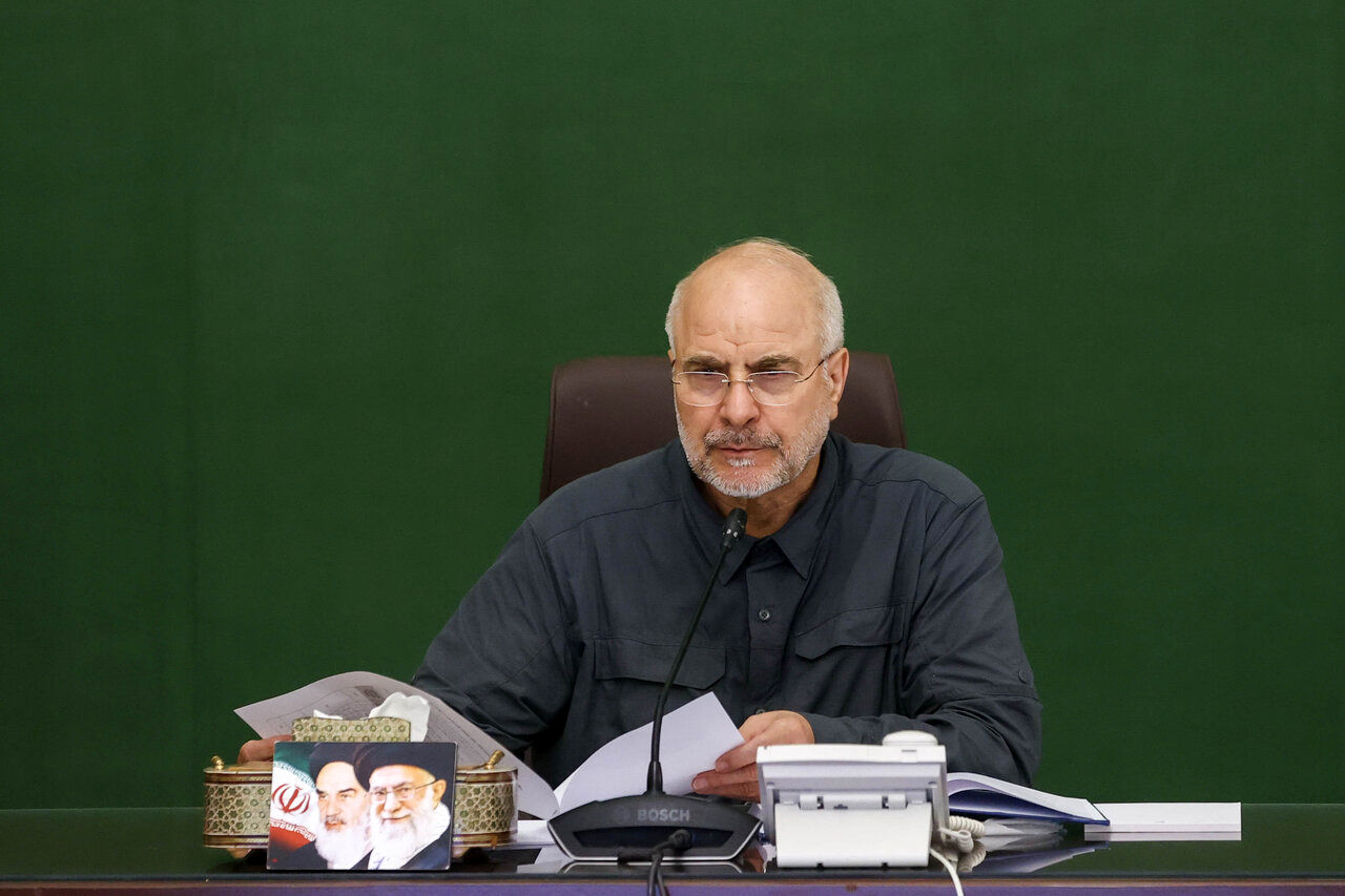 شورای عالی راهبری برنامه هفتم مسئول هماهنگی و تحقق اهداف این قانون است / نباید در اجرای قانون برنامه هفتم شاهد پراکندگی باشیم