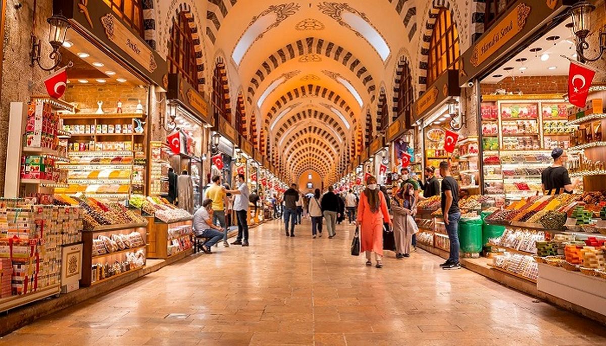 خرید ادویه‌‌های ترکی در سفر به استانبول