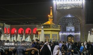 شب شهادت امام رضا(ع) در حرم مطهر رضوی