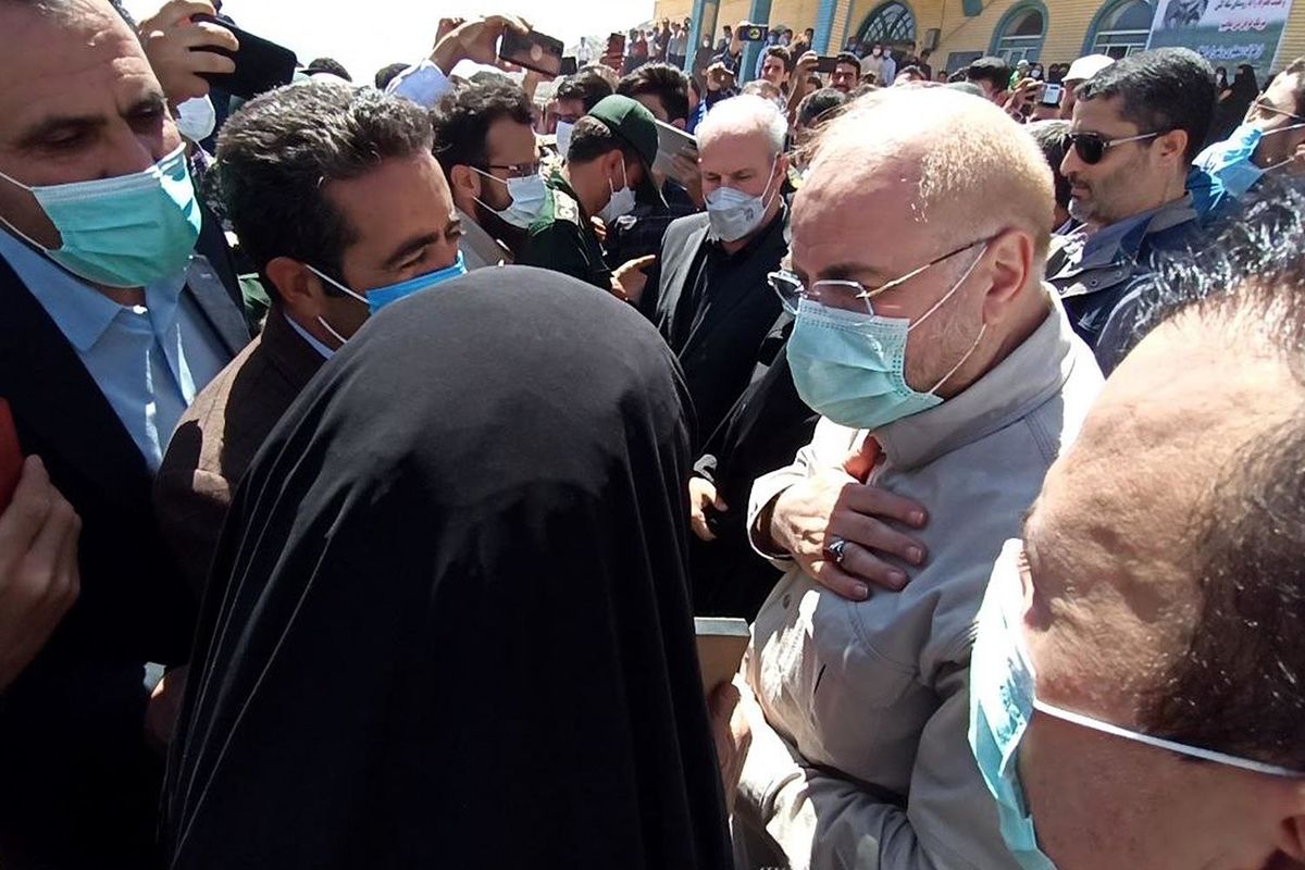 بازدید قالیباف از حاشیه شهر ایلام پس از در خواست یکی از ساکنین +فیلم
