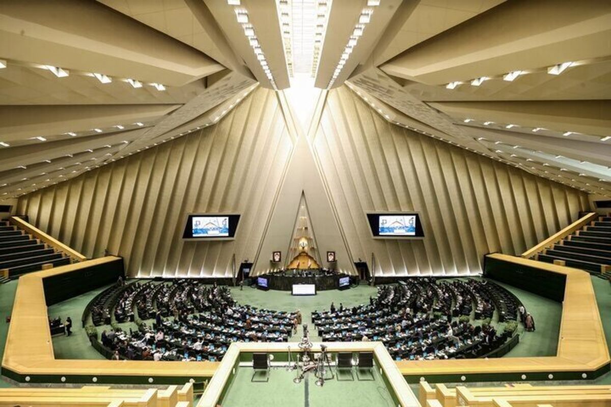 درخواست نمایندگان در برخورد بی‌اغماض با آشوبگران 