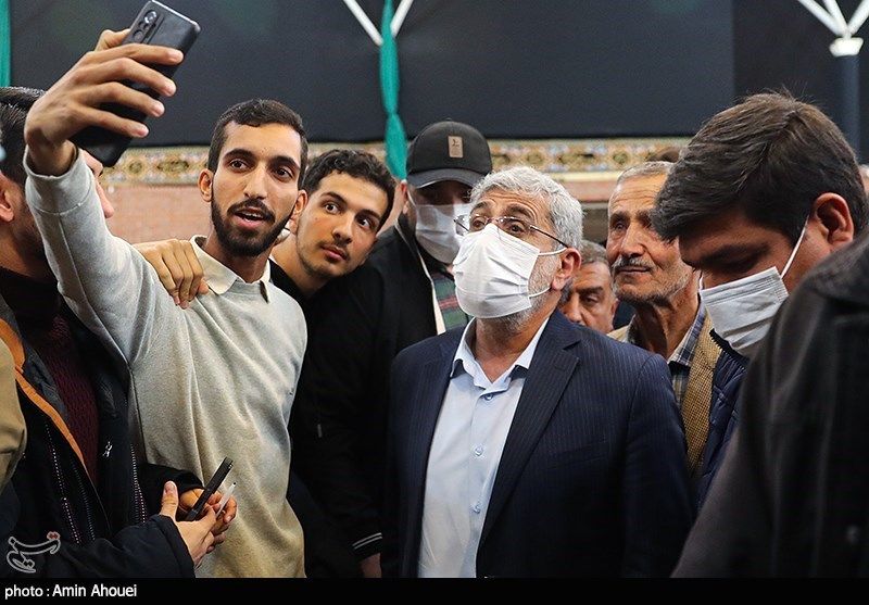 سردار قاآنی در جمع خانوادههای شهدای مدافع امنیت حضور یافت +تصاویر