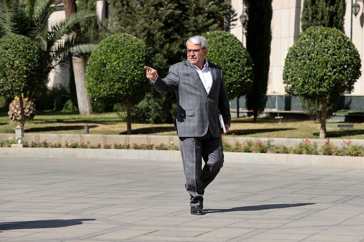 تصمیم دولت درباره قیمت بنزین در بودجه سال ۱۴۰۵ 