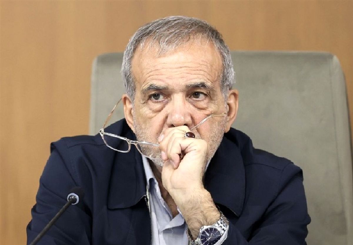 تذکر 38 نماینده به پزشکیان درباره ساماندهی کارکنان دولت
