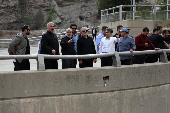 پزشکیان: همه در تلاش هستند با انتقال آب از طالقان بخشی از بحران آب استان‌های البرز و تهران را جبران کنند