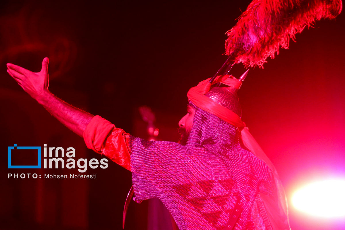 گریه حرمله وسط اجرای تعزیه حضرت علی اصغر، حسینیه معلی را بهم ریخت 