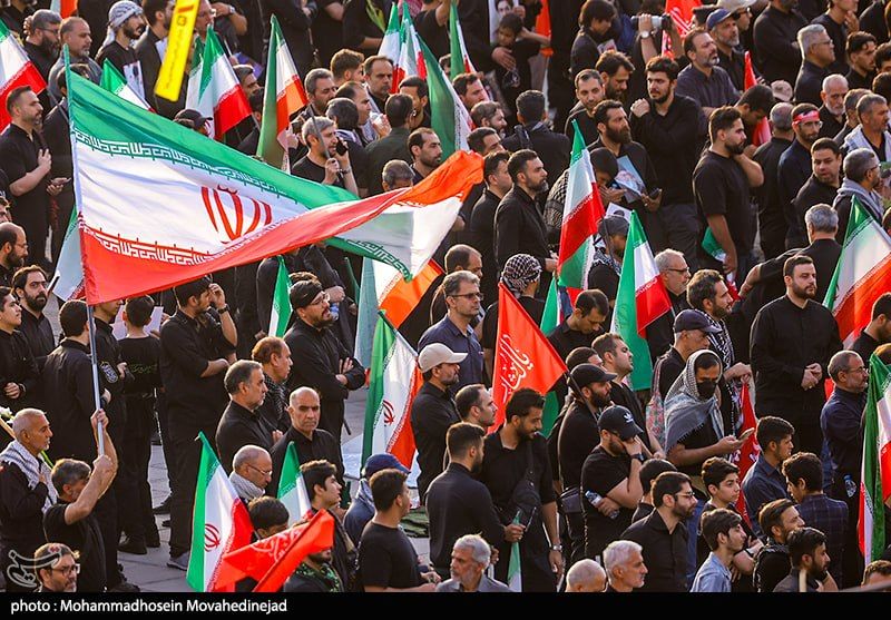 وداع تاریخی مردم ایران با پیکر مطهر رهبر شهید انقلاب/جزئیات تشییع رهبر شهید در قم /تشییع زمینی پیکر رهبر شهید؛ پایان مراسم وداع در ساعت ۲۰ یکشنبه+فیلم