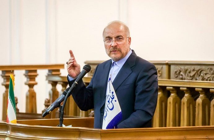 قالیباف: هر چه از دستمان برآید، برای بهبود وضعیت معلمان انجام می‌دهیم